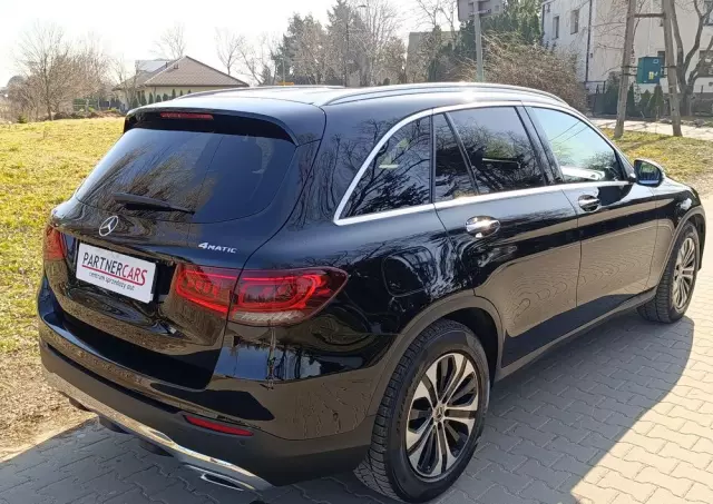 MERCEDES-BENZ GLC 300 d 4-Matic
