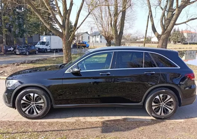 MERCEDES-BENZ GLC 300 d 4-Matic