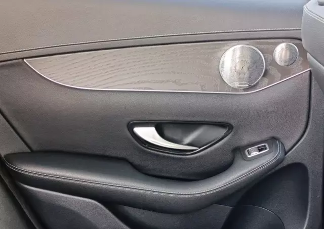 MERCEDES-BENZ GLC 300 d 4-Matic