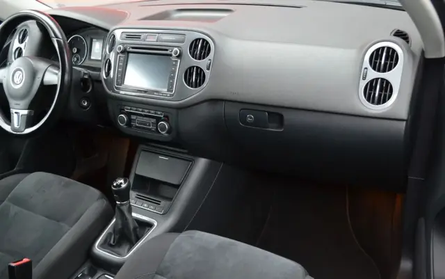 VOLKSWAGEN Tiguan 2.0 TDI DPF 4Motion Sport & Style