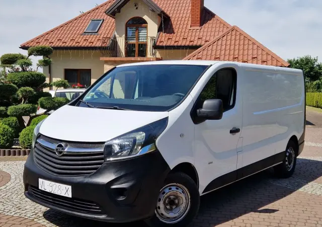 OPEL Vivaro 