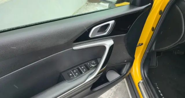 KIA XCeed 1.6 CRDi mHEV L Business Line DCT