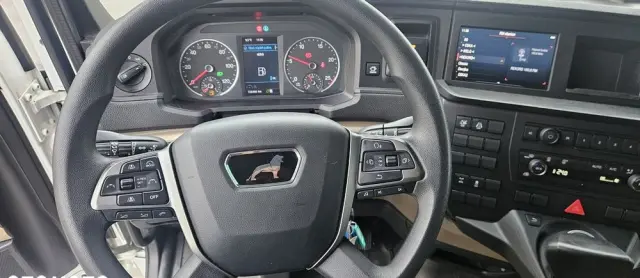 MAN TGX 18.470 XXL / LOW DECK / SPROWADZONY / BARDZO ZADBANY 