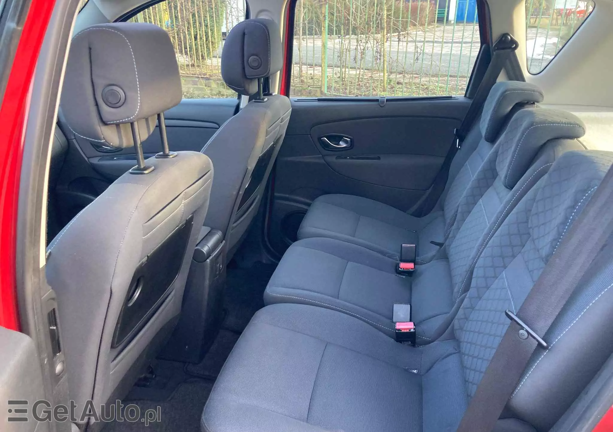 RENAULT Scenic 1.6 16V 110 Authentique