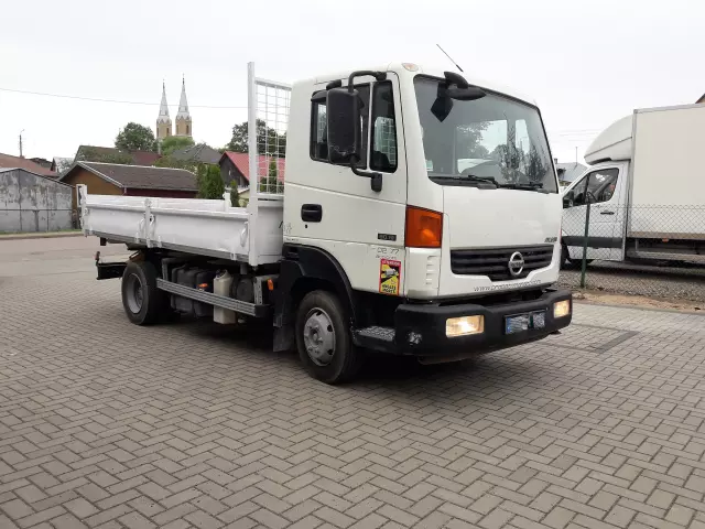 NISSAN ATLEON 