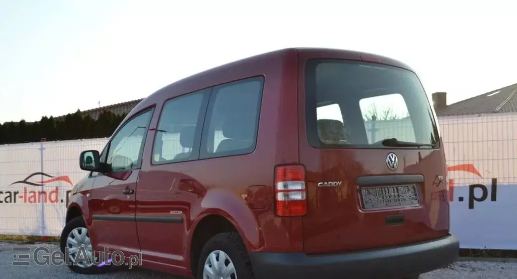 VOLKSWAGEN Caddy 
