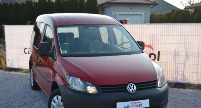 VOLKSWAGEN Caddy 