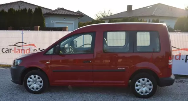 VOLKSWAGEN Caddy 