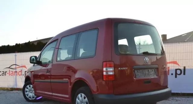 VOLKSWAGEN Caddy 