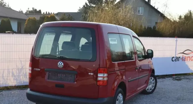 VOLKSWAGEN Caddy 