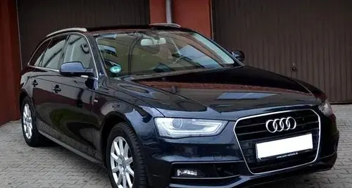 AUDI A4 