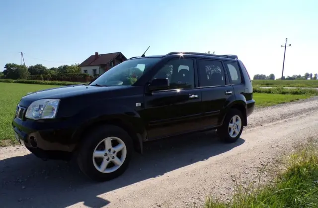 NISSAN X-Trail 