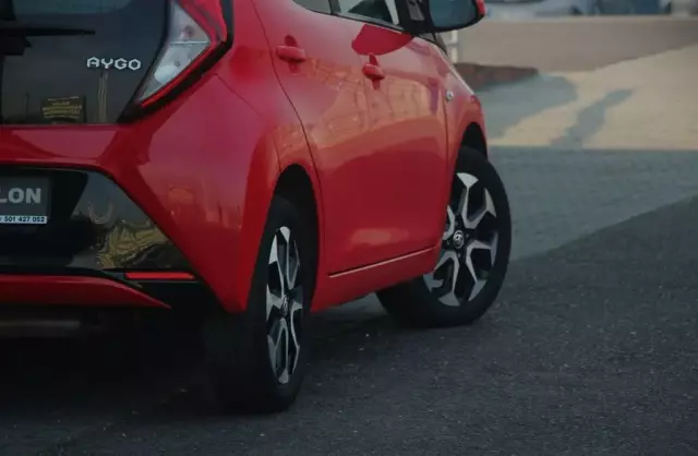 TOYOTA Aygo 