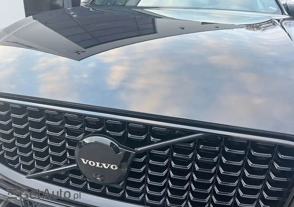 VOLVO XC 60 B5 B AWD Plus Black Edition