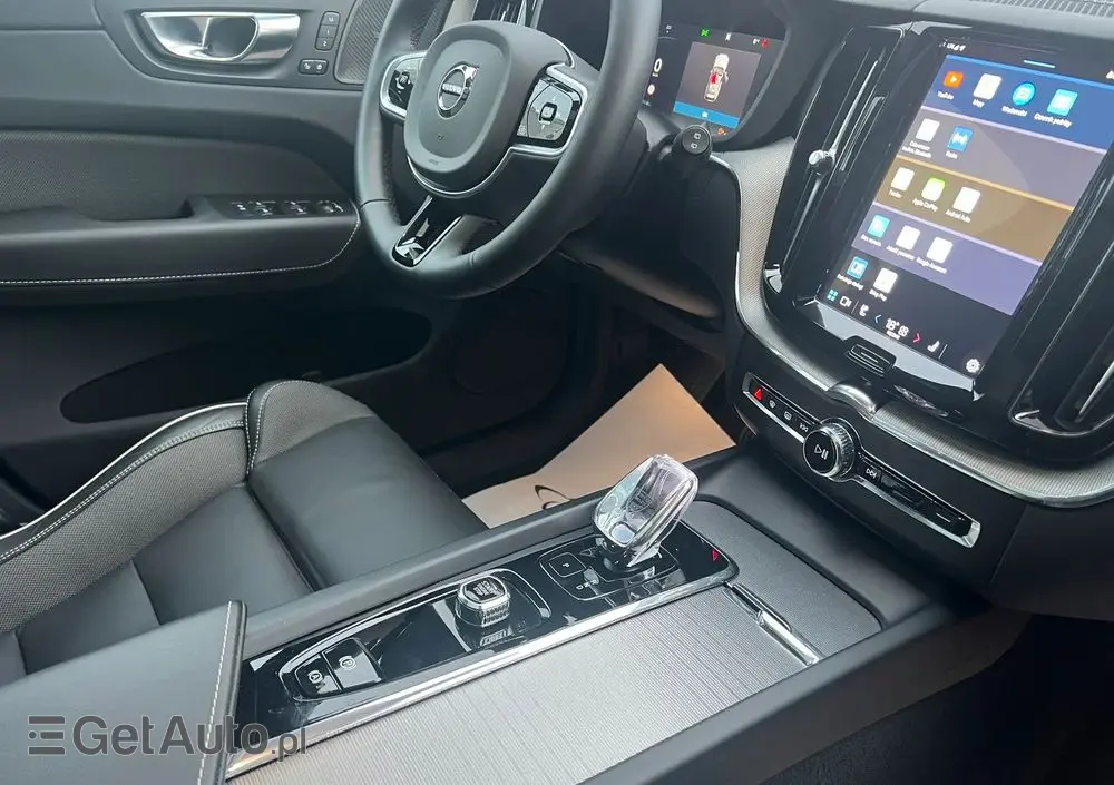 VOLVO XC 60 B5 B AWD Plus Black Edition