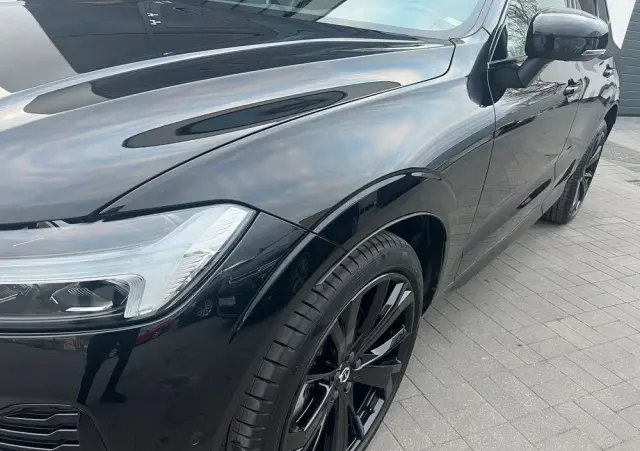 VOLVO XC 60 B5 B AWD Plus Black Edition