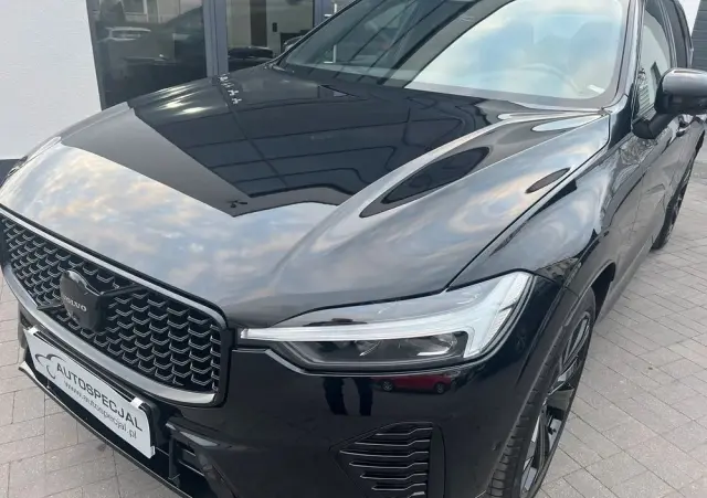 VOLVO XC 60 B5 B AWD Plus Black Edition