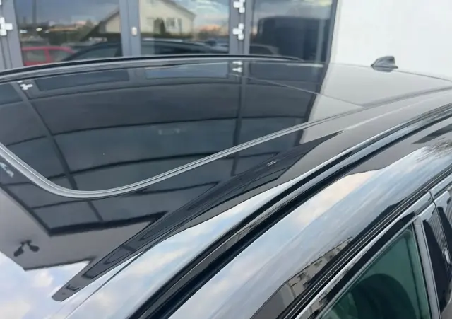 VOLVO XC 60 B5 B AWD Plus Black Edition