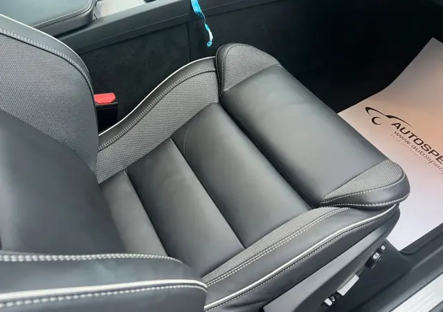 VOLVO XC 60 B5 B AWD Plus Black Edition