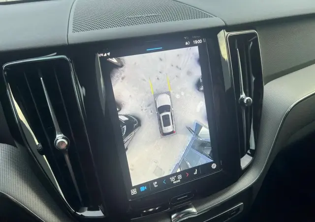 VOLVO XC 60 B5 B AWD Plus Black Edition