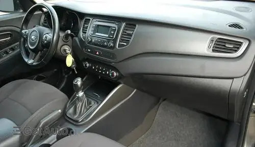 KIA Carens 