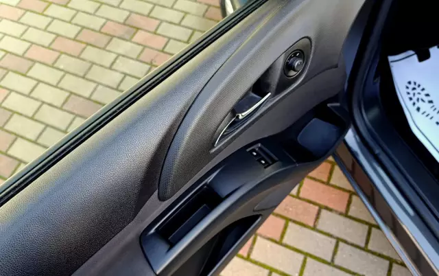 OPEL Meriva 1.4 Essentia