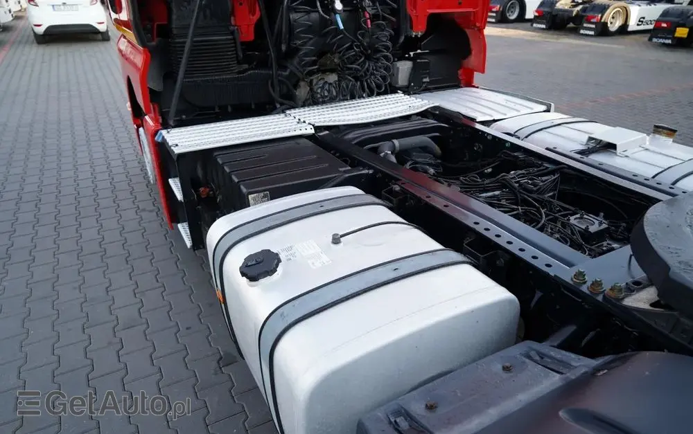 MAN TGX 18.500 / MEGA /  LOW DECK /  XLX / RETARDER / NAVI / PO KONTRAKCIE SERWISOWYM / SPROWADZONY 