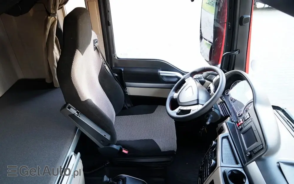 MAN TGX 18.500 / MEGA /  LOW DECK /  XLX / RETARDER / NAVI / PO KONTRAKCIE SERWISOWYM / SPROWADZONY 