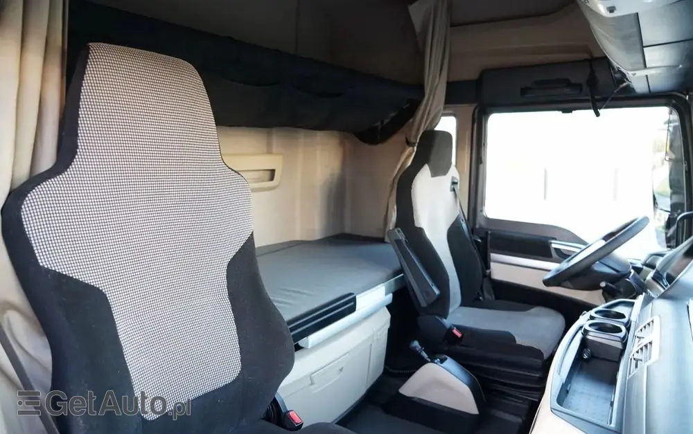 MAN TGX 18.500 / MEGA /  LOW DECK /  XLX / RETARDER / NAVI / PO KONTRAKCIE SERWISOWYM / SPROWADZONY 