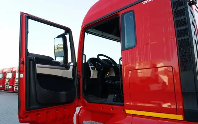 MAN TGX 18.500 / MEGA /  LOW DECK /  XLX / RETARDER / NAVI / PO KONTRAKCIE SERWISOWYM / SPROWADZONY 