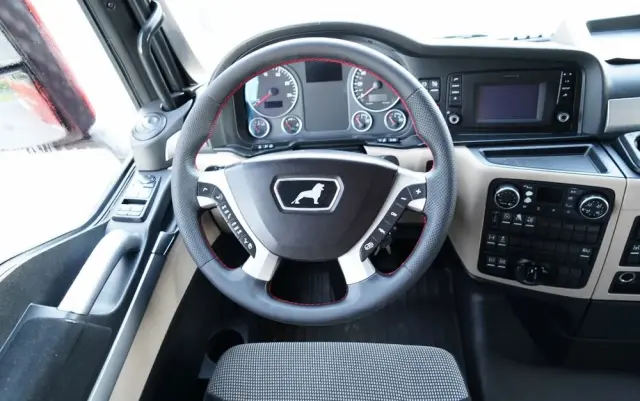 MAN TGX 18.500 / MEGA /  LOW DECK /  XLX / RETARDER / NAVI / PO KONTRAKCIE SERWISOWYM / SPROWADZONY 