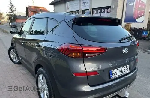 HYUNDAI Tucson 