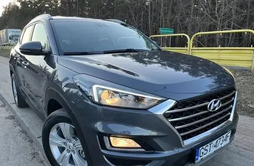 HYUNDAI Tucson 