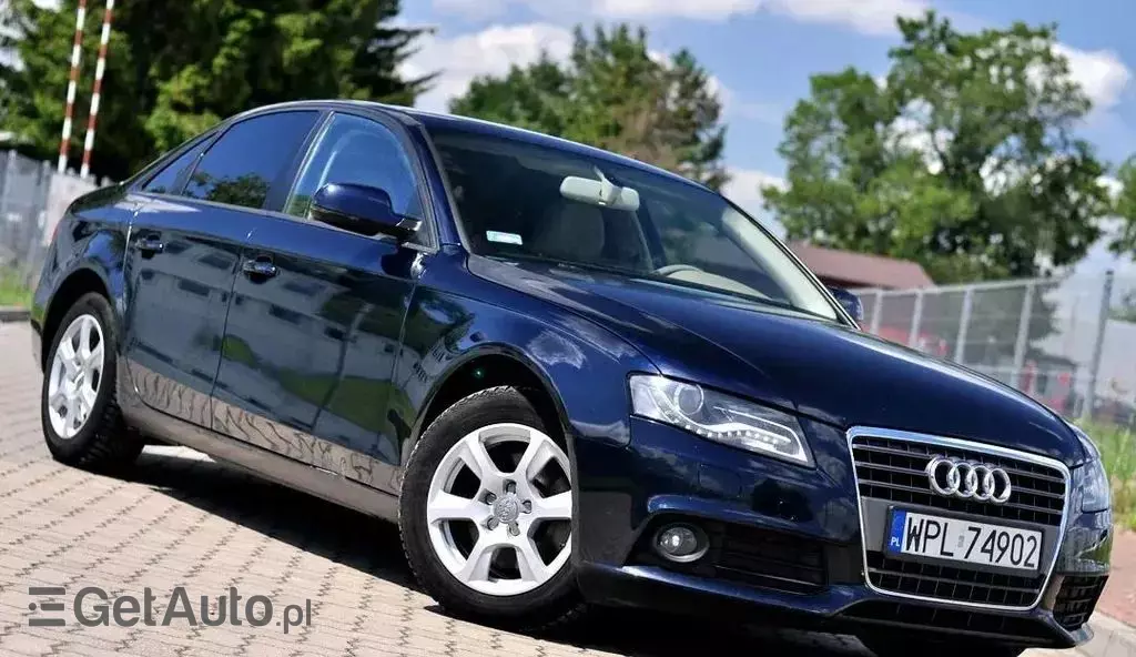 AUDI A4 