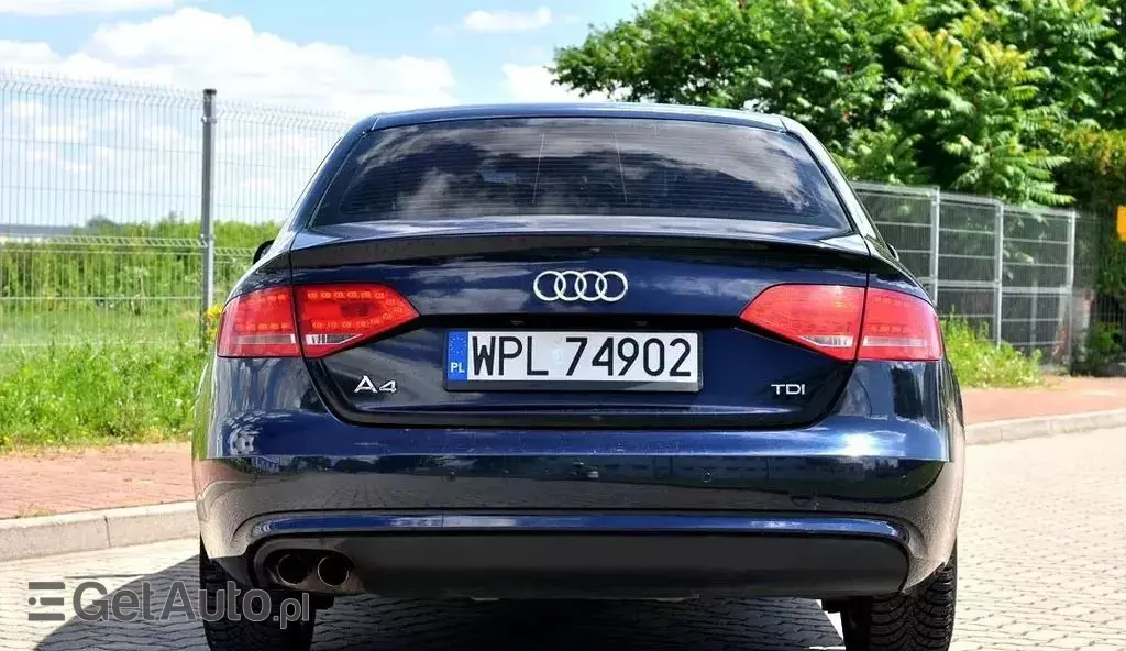 AUDI A4 
