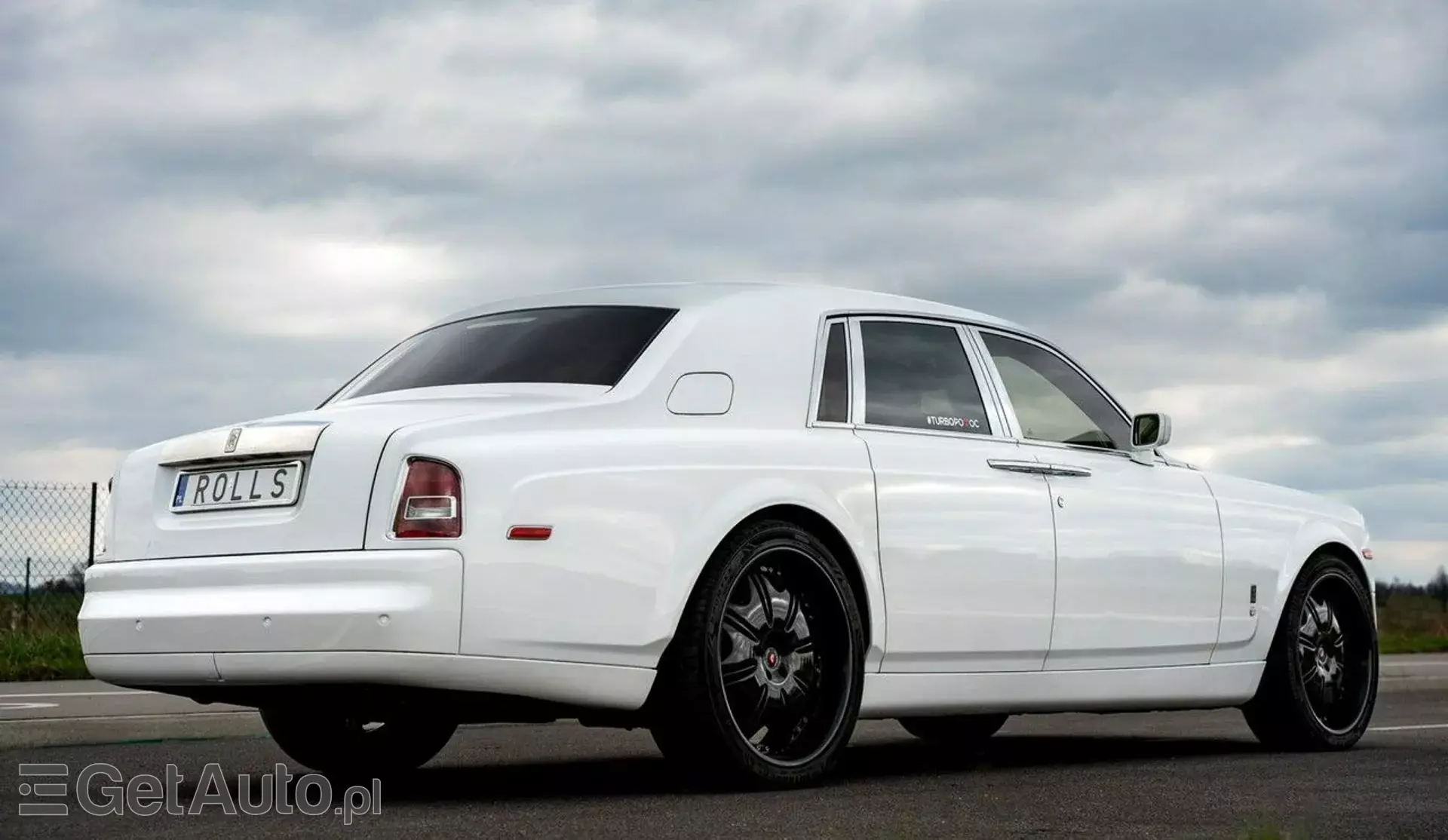 ROLLS-ROYCE Phantom 