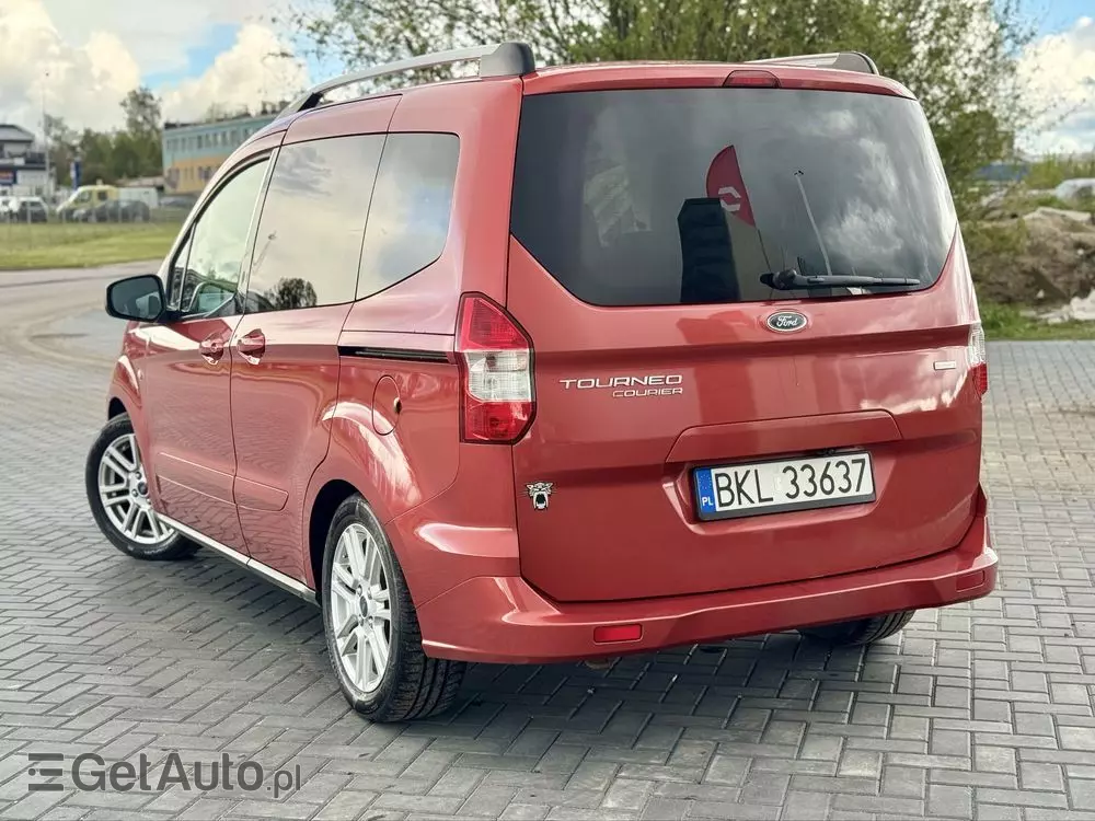 FORD Tourneo Courier 