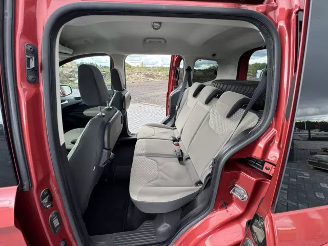 FORD Tourneo Courier 