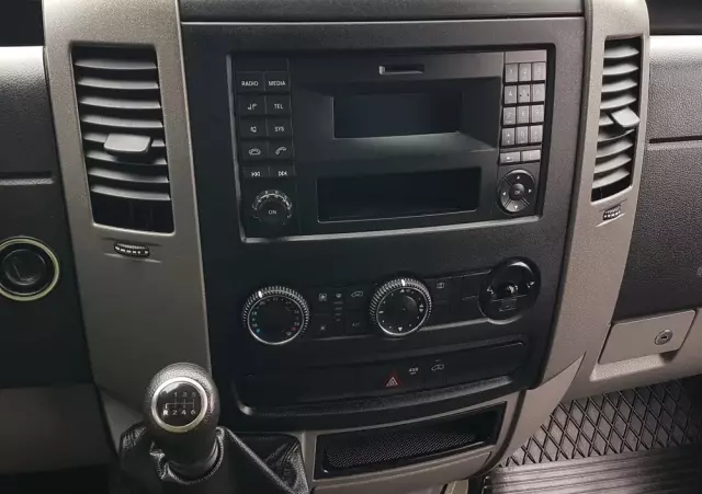 MERCEDES-BENZ Sprinter KONTENER 8EP 4,21x2,15x2,30 KLIMA 314 CDI MANUAL 