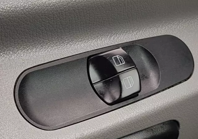 MERCEDES-BENZ Sprinter KONTENER 8EP 4,21x2,15x2,30 KLIMA 314 CDI MANUAL 