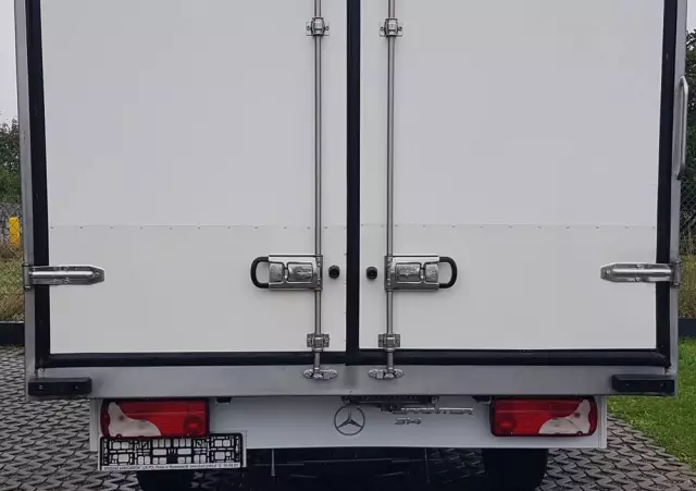 MERCEDES-BENZ Sprinter KONTENER 8EP 4,21x2,15x2,30 KLIMA 314 CDI MANUAL 