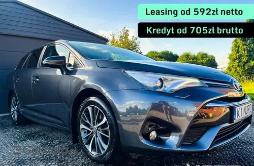 TOYOTA Avensis 
