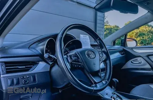 TOYOTA Avensis 