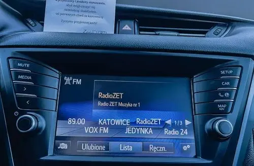 TOYOTA Avensis 
