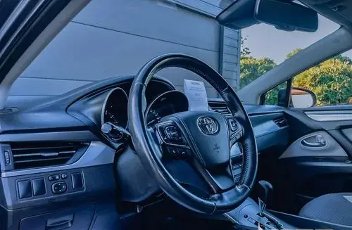 TOYOTA Avensis 