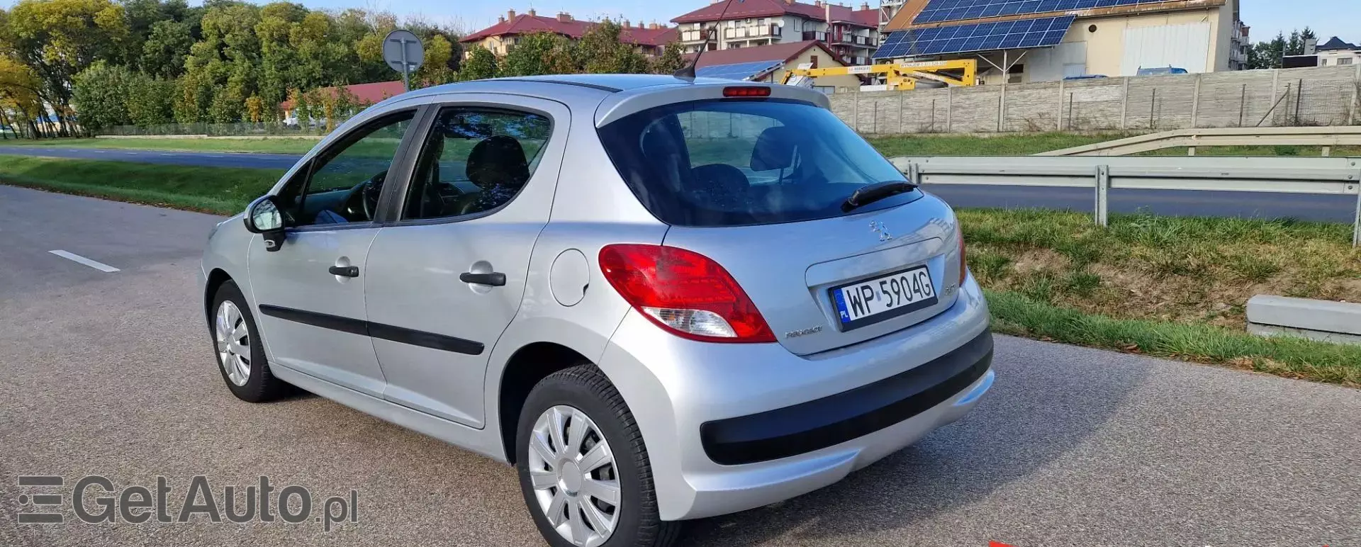 PEUGEOT 207 1.4 (73 KM)