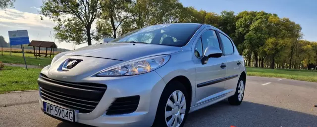 PEUGEOT 207 1.4 (73 KM)