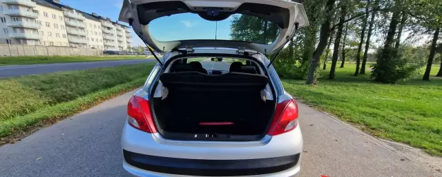 PEUGEOT 207 1.4 (73 KM)