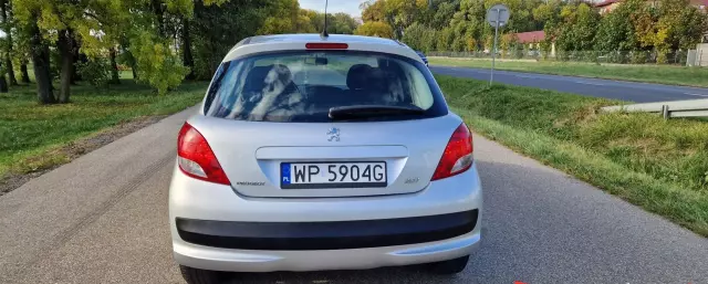 PEUGEOT 207 1.4 (73 KM)
