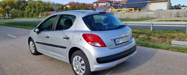 PEUGEOT 207 1.4 (73 KM)